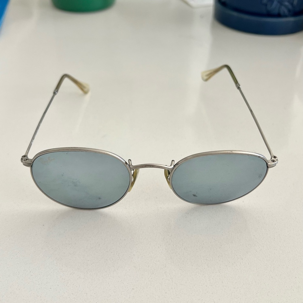Ray-Ban Round Flash Lens Sunglasses in fair condition - Picture 4 of 8